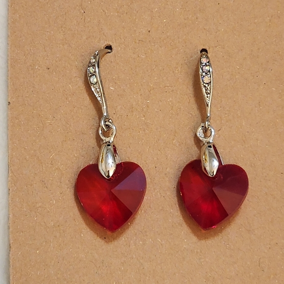 Fashion Earrings - Picture 3 of 8